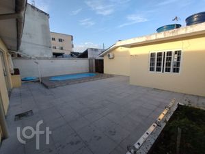 Image 26 - 835032