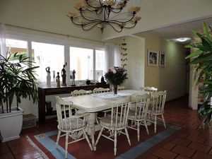 Image 3 - 835082