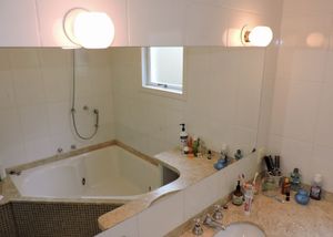 Image 9 - 835082