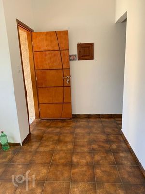 Image 12 - 835301