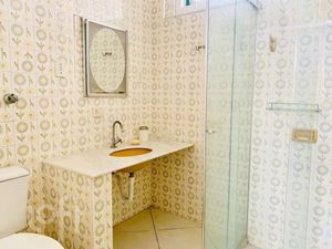 Image 12 - 835343