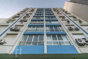 Image 25 - 835482