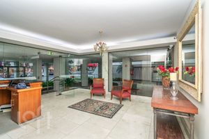 Image 24 - 835482