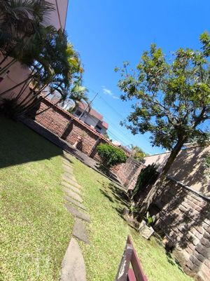 Image 0 - 835539