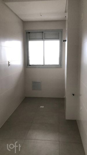 Image 4 - 835583