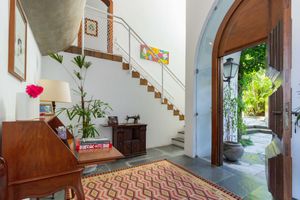 Image 18 - 835643