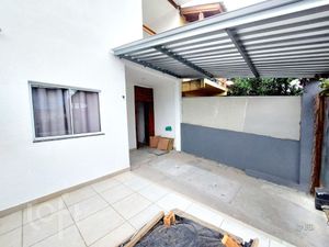 Image 32 - 835701