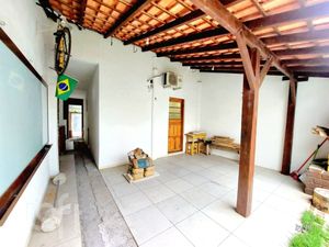 Image 24 - 835701