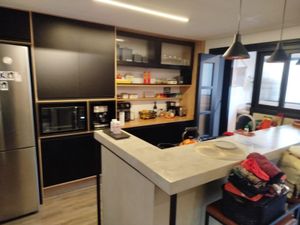Image 10 - 835777