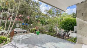 Image 21 - 835795