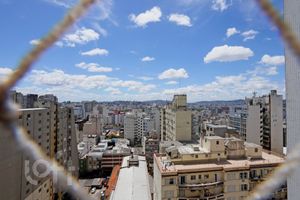 Image 24 - 835818