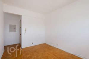 Image 3 - 835818