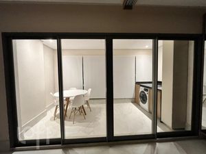 Image 4 - 835877