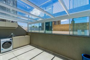 Image 33 - 835883