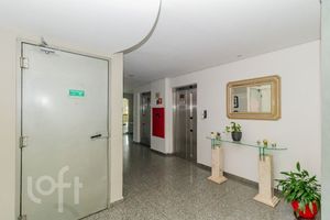 Image 37 - 835968