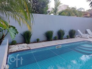 Image 10 - 835978