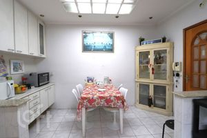 Image 4 - 836020
