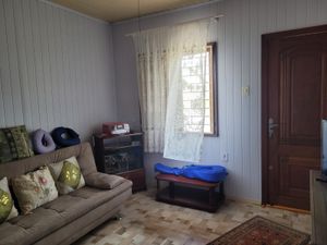 Image 11 - 836024