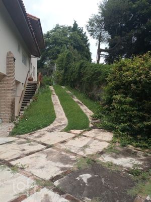 Image 30 - 836057
