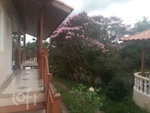 Image 29 - 836057