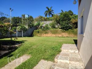 Image 33 - 836057