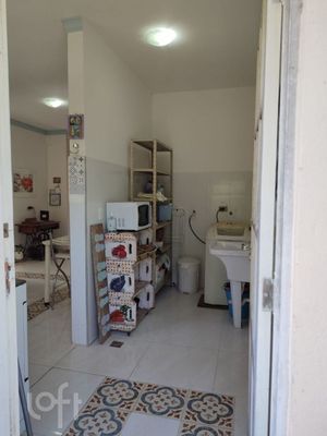 Image 35 - 836057