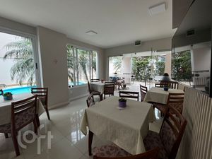 Image 29 - 836282
