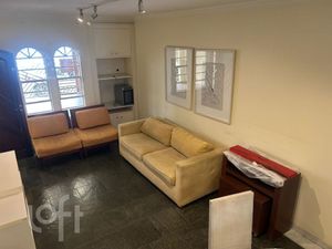 Image 4 - 836299