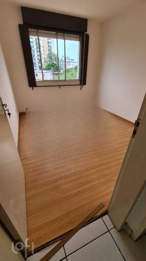 Image 6 - 836316