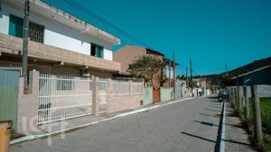Image 45 - 836332