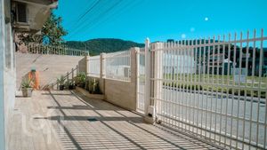Image 41 - 836332