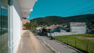 Image 13 - 836332
