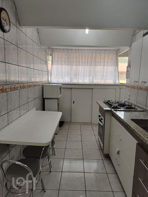 Image 4 - 836341