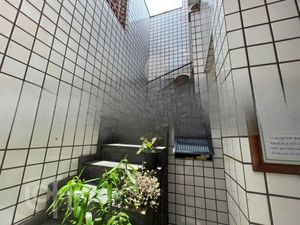 Image 22 - 836383