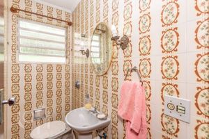 Image 19 - 836384