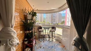 Image 3 - 836438