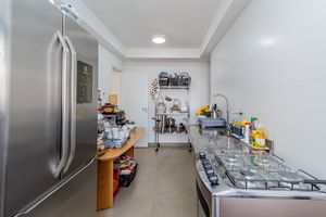Image 29 - 836469