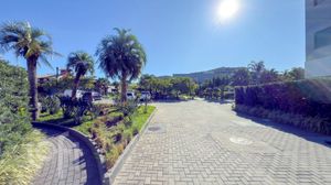 Image 25 - 836480