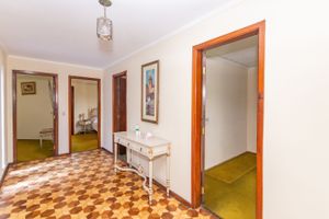 Image 30 - 836520