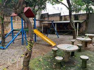 Image 15 - 836688