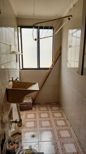 Image 4 - 836688
