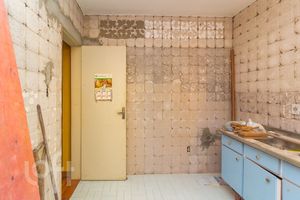 Image 18 - 836747