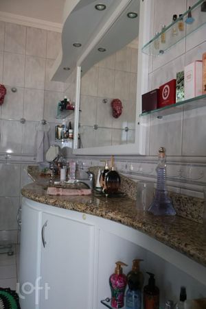 Image 20 - 836757