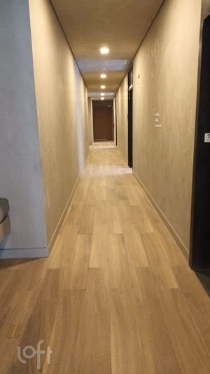Image 32 - 836779