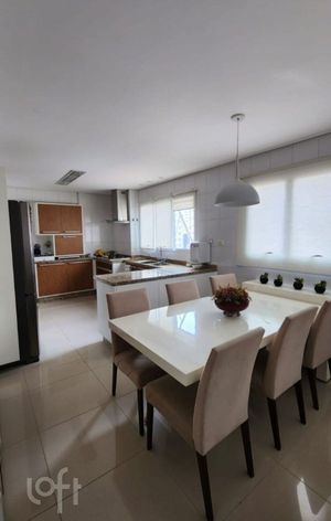 Image 9 - 836796