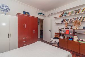 Image 8 - 836846