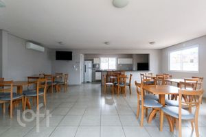 Image 20 - 837011
