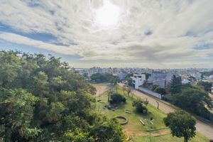 Image 15 - 837052