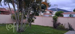 Image 12 - 837086