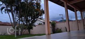 Image 11 - 837086